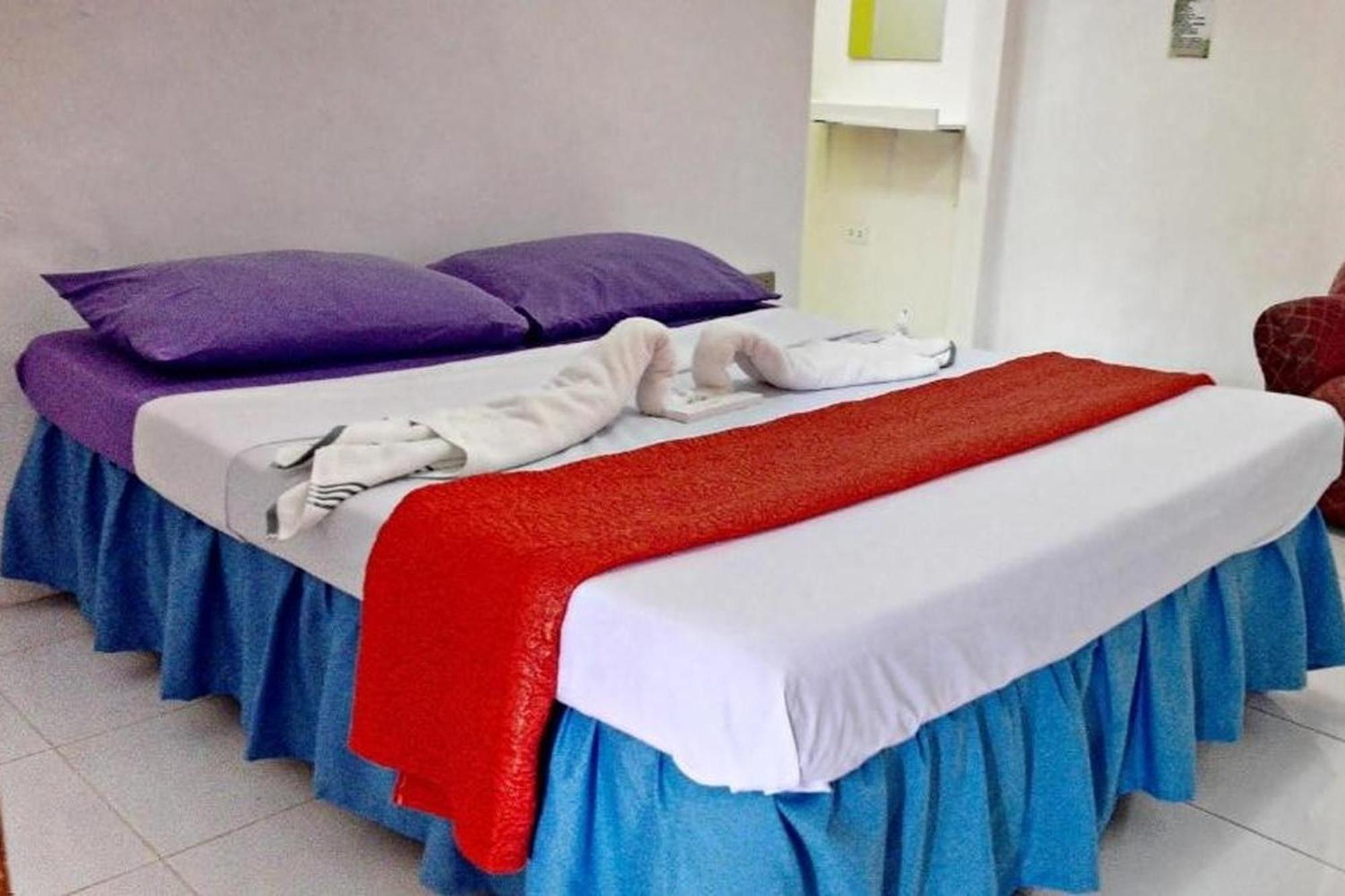 เบลวิว คอทเทจส์ Hotel ปูแอร์โตกาเลรา ภายนอก รูปภาพ